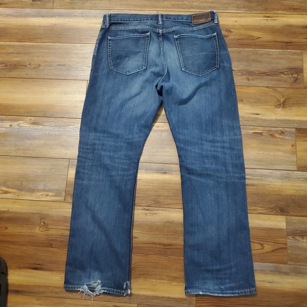 Banana Republic Vintage Straight Jeans Mens 34x30 Blue Denim Cotton Distressed